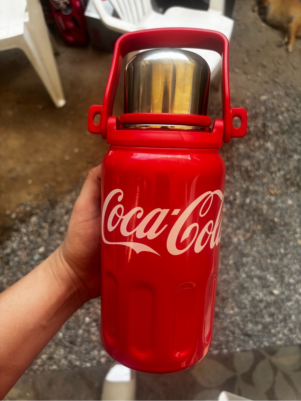 42oz stainless steel tumbler BRAND NEW. Also comes with “The Monsters” Coca Cola